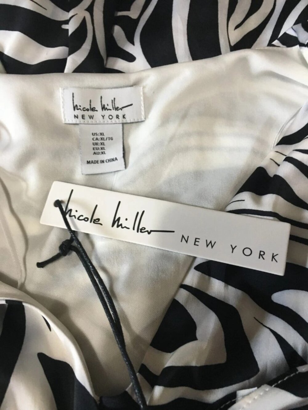 Nicole Miller Black/White Abstract Pattern Maxi Dress-Size XL,NWT - Picture 7 of 7